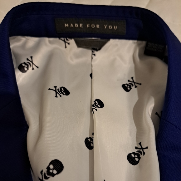 Idochino skull suit - Picture 13 of 13